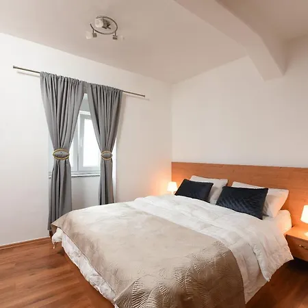 Heritage House *