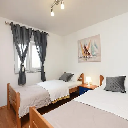 Holiday home Villa Zaton